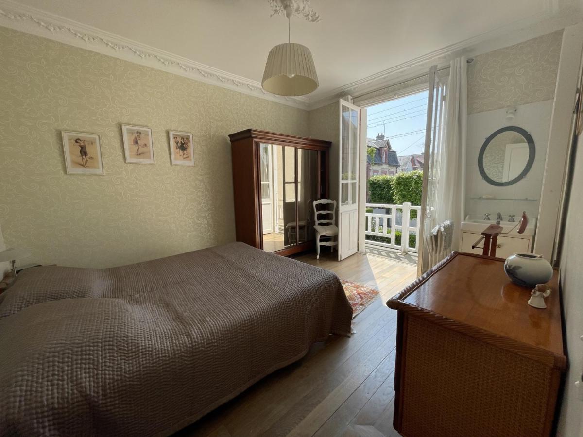 Villa Spacieuse A Cabourg, 200M Plage, Jardin, 5 Chambres, Parking, Menage Inclus - Fr-1-487-359 Exterior photo